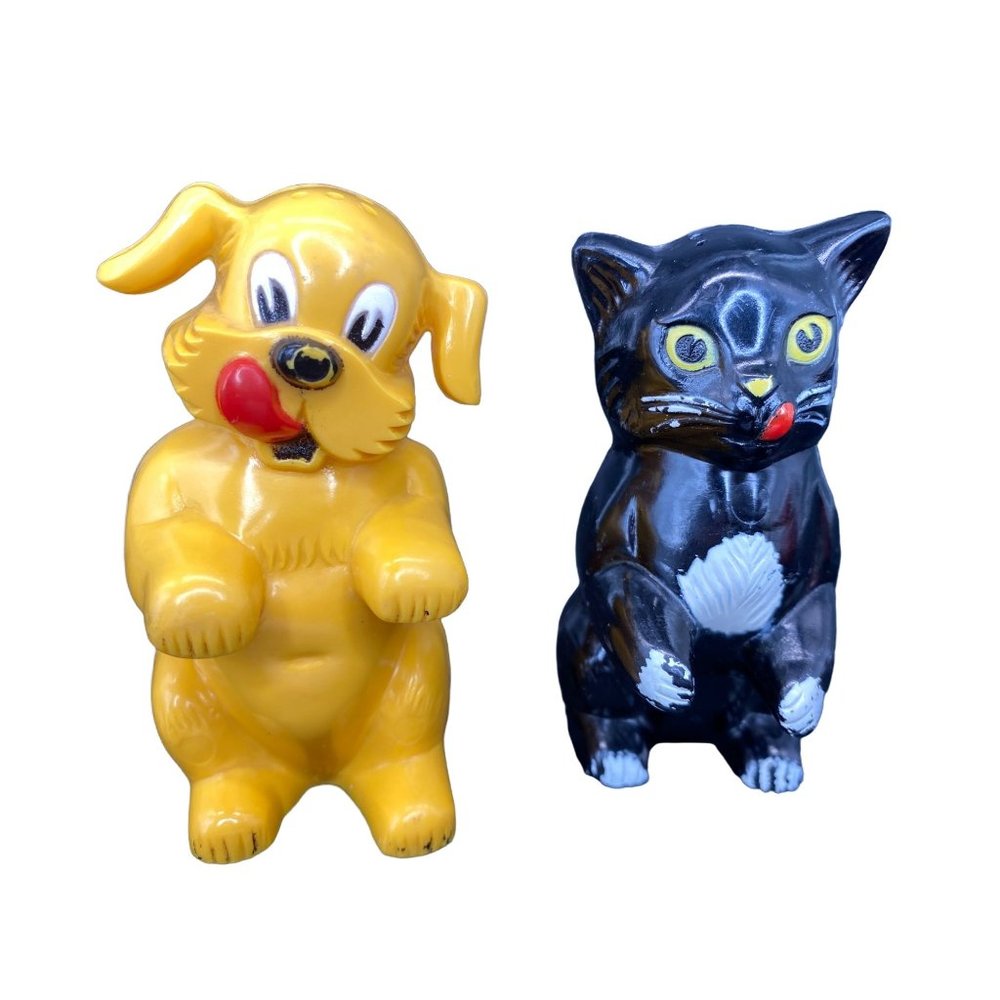 Vtg. Dog & Cat Anthropomorphic Salt and Pepper Shakers F&F Mold Die Works - Picture 1 of 8